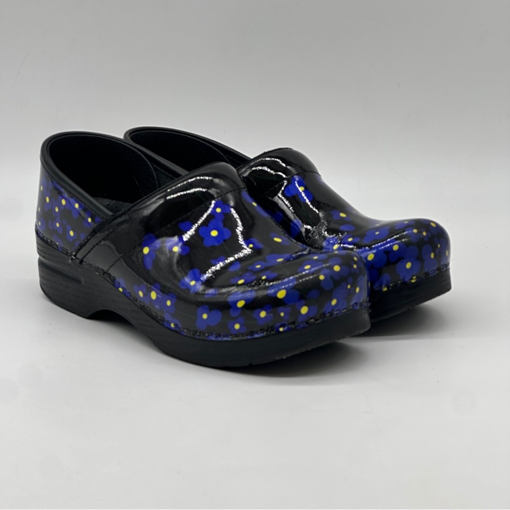 Dansko Professional Black and Blue Clogs. Size 8 - Picture 6 of 9